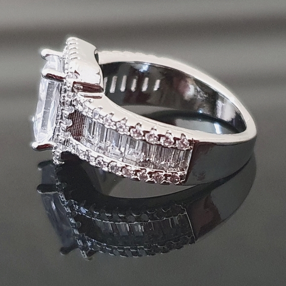 New Large Silver Rectangle Diamond Ring - Picture 3 of 5